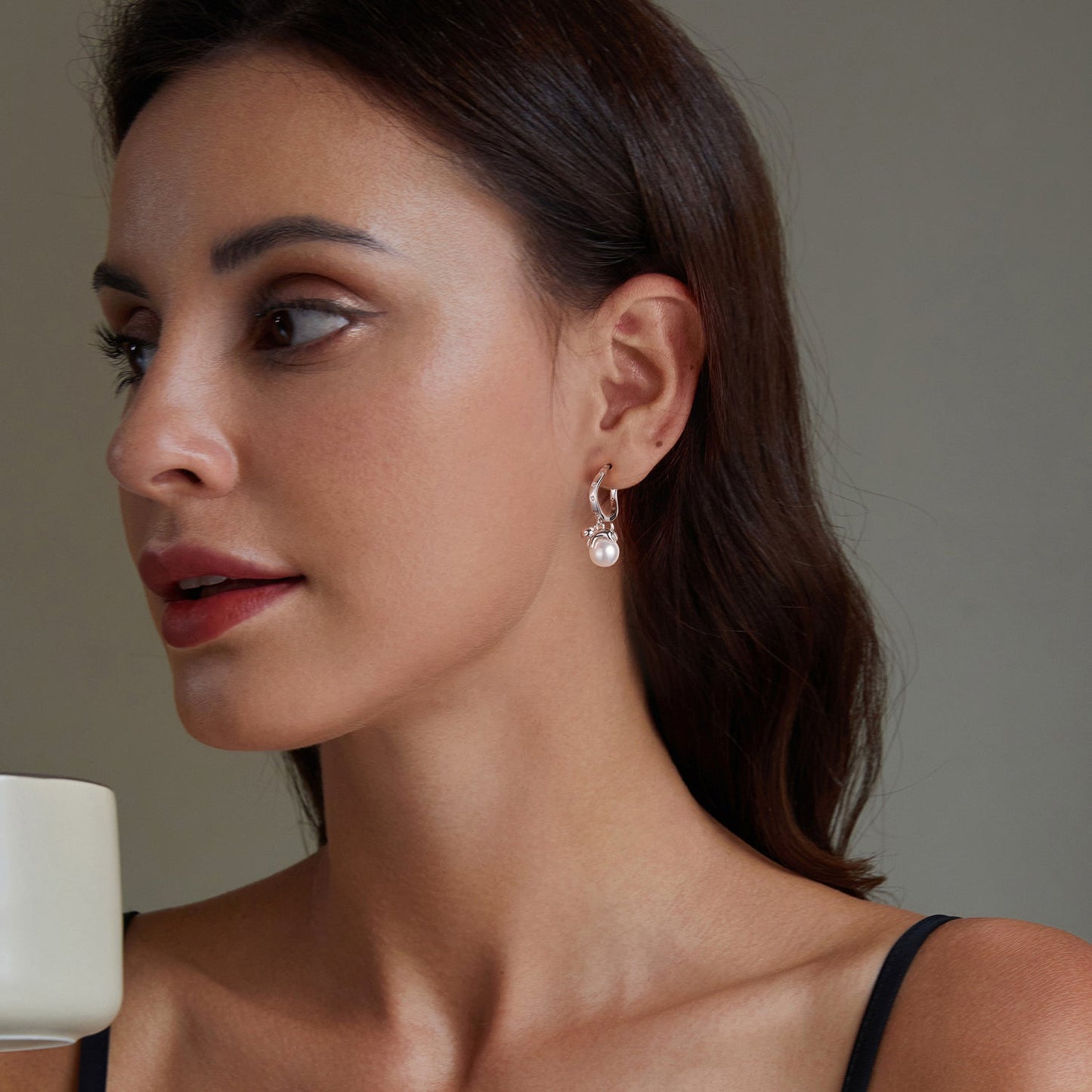 925 Sterling Silver Earrings with Quality Shell Pearl and CZ for Women