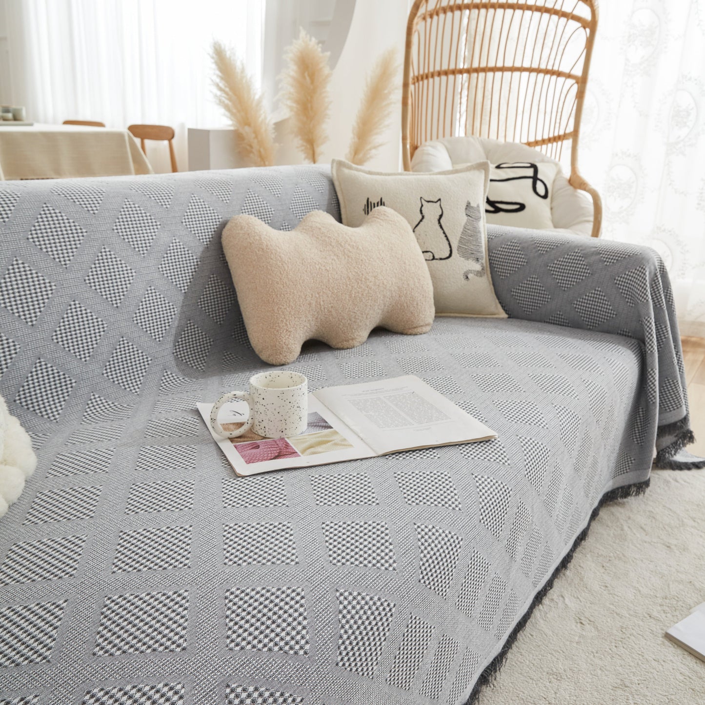 High-Quality Polyester Fabric Sofa Throw, Couch Cover Blanket Throw, Couch Protector for Pets
