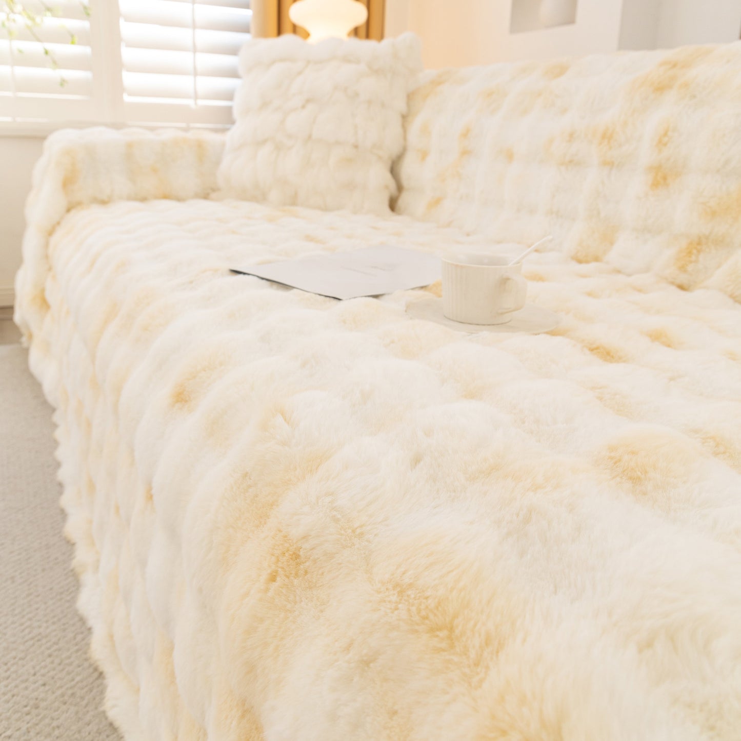 Thick Faux Fur Couch Cover Fluffy Fuzzy Warm Washable Furniture Protector for Kids Pets