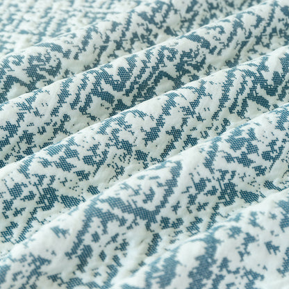Cooling Throws for Sofas and Chairs, Scratch Resistant Couch Protector Blanket
