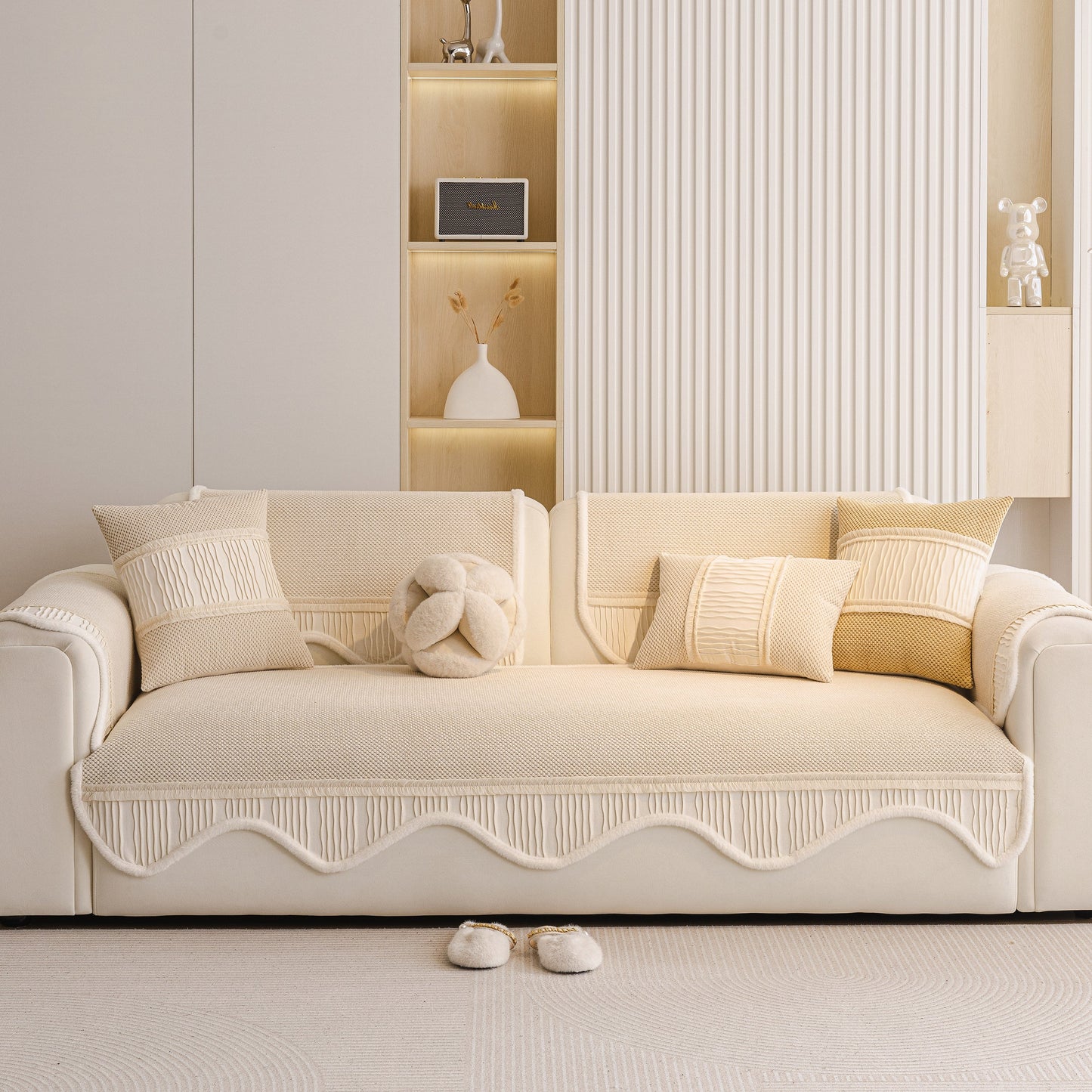 Washable Sofa Throw Pad, Non-Slip Sofa Mat Cozy Couch Slipcover with Soft Furry Trim