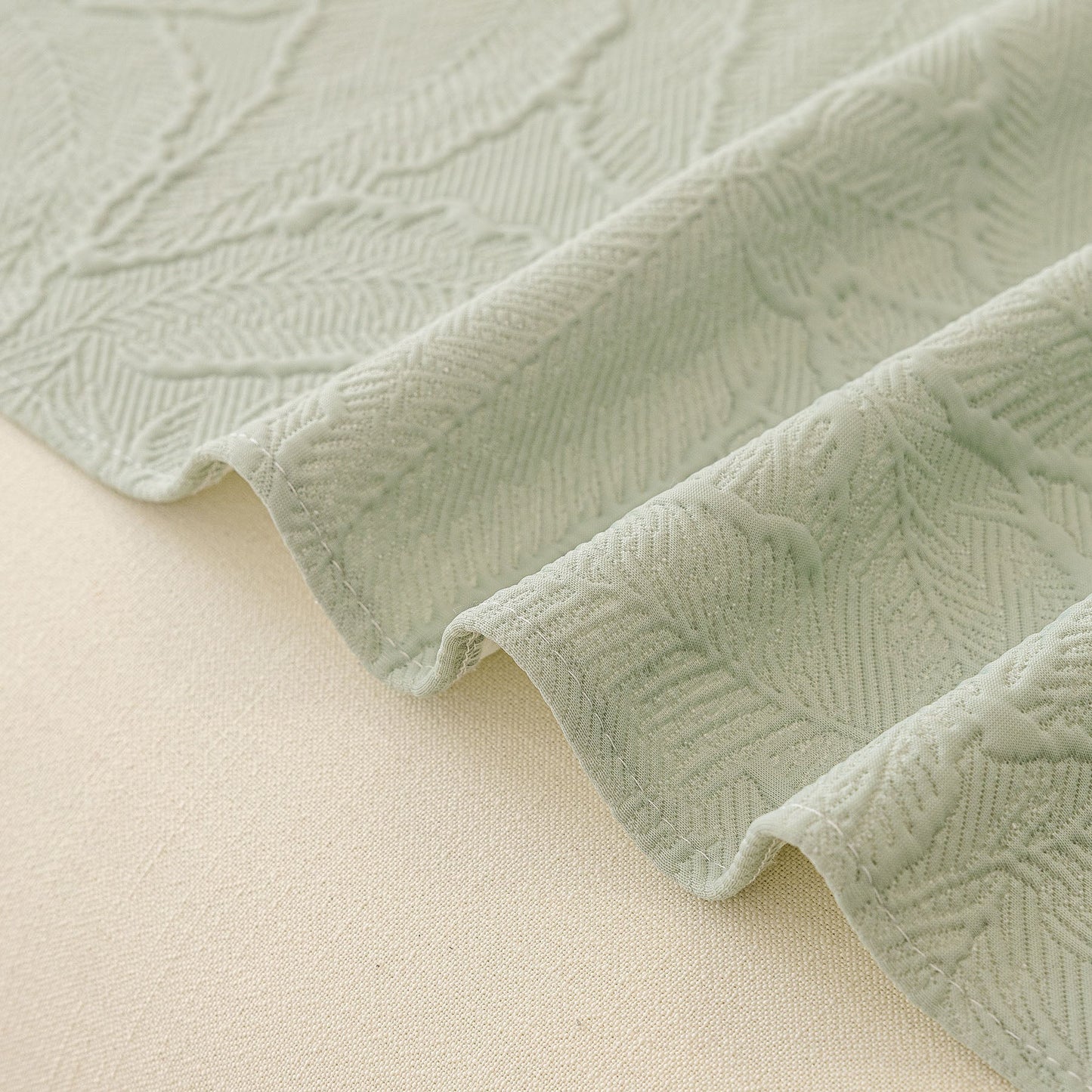 Durable Cooling Couch Cover for Dogs Textured Chic Leaf Summer Throw Cover Blanket