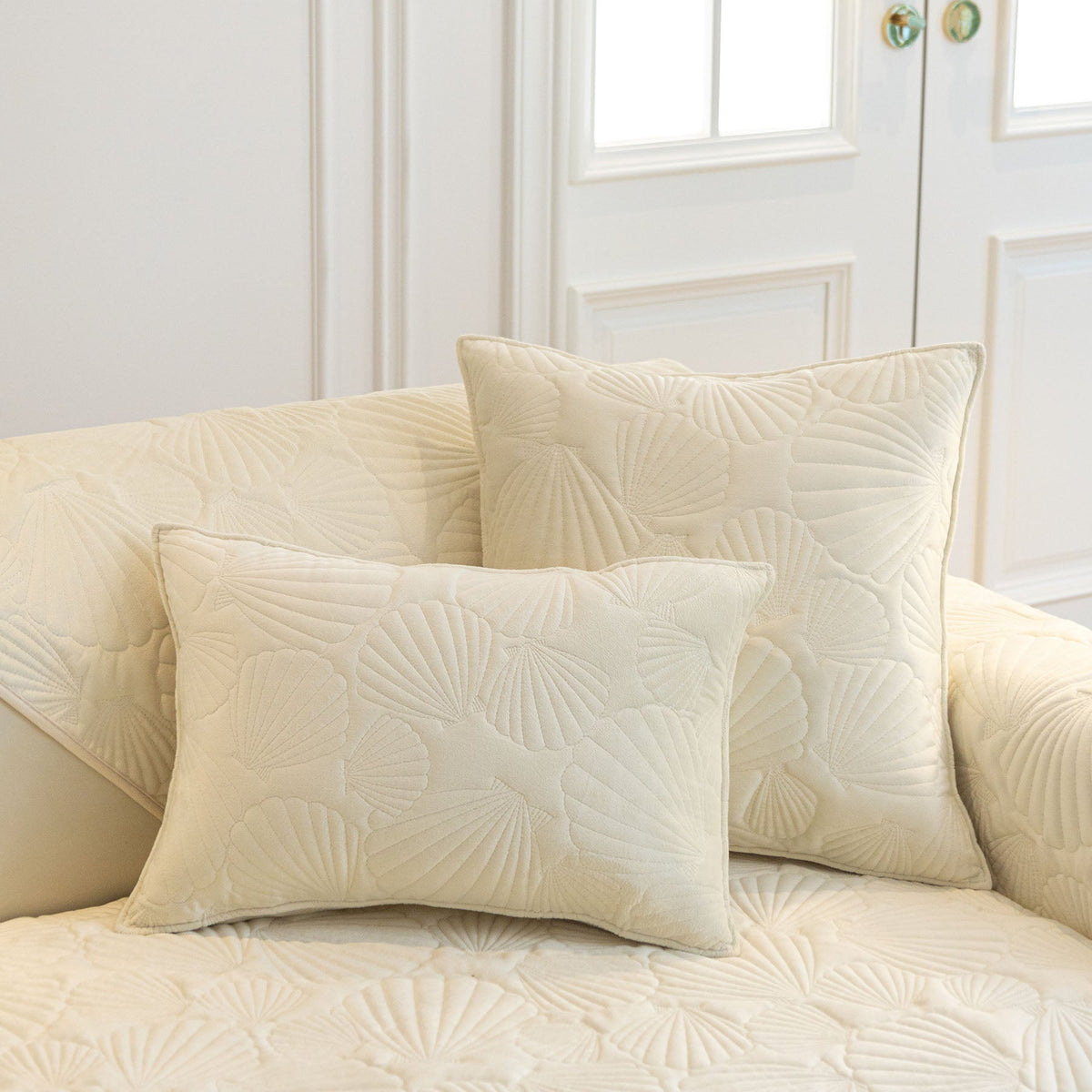 Plush Quilted Padded Sofa Cover, Non-Slip Seashell Couch Protector for Pets & Kids