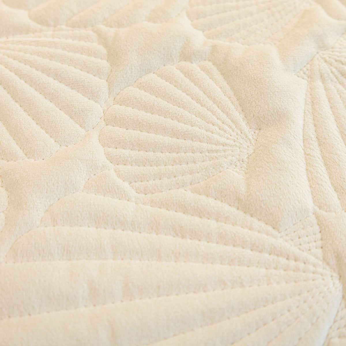 Plush Quilted Padded Sofa Cover, Non-Slip Seashell Couch Protector for Pets & Kids
