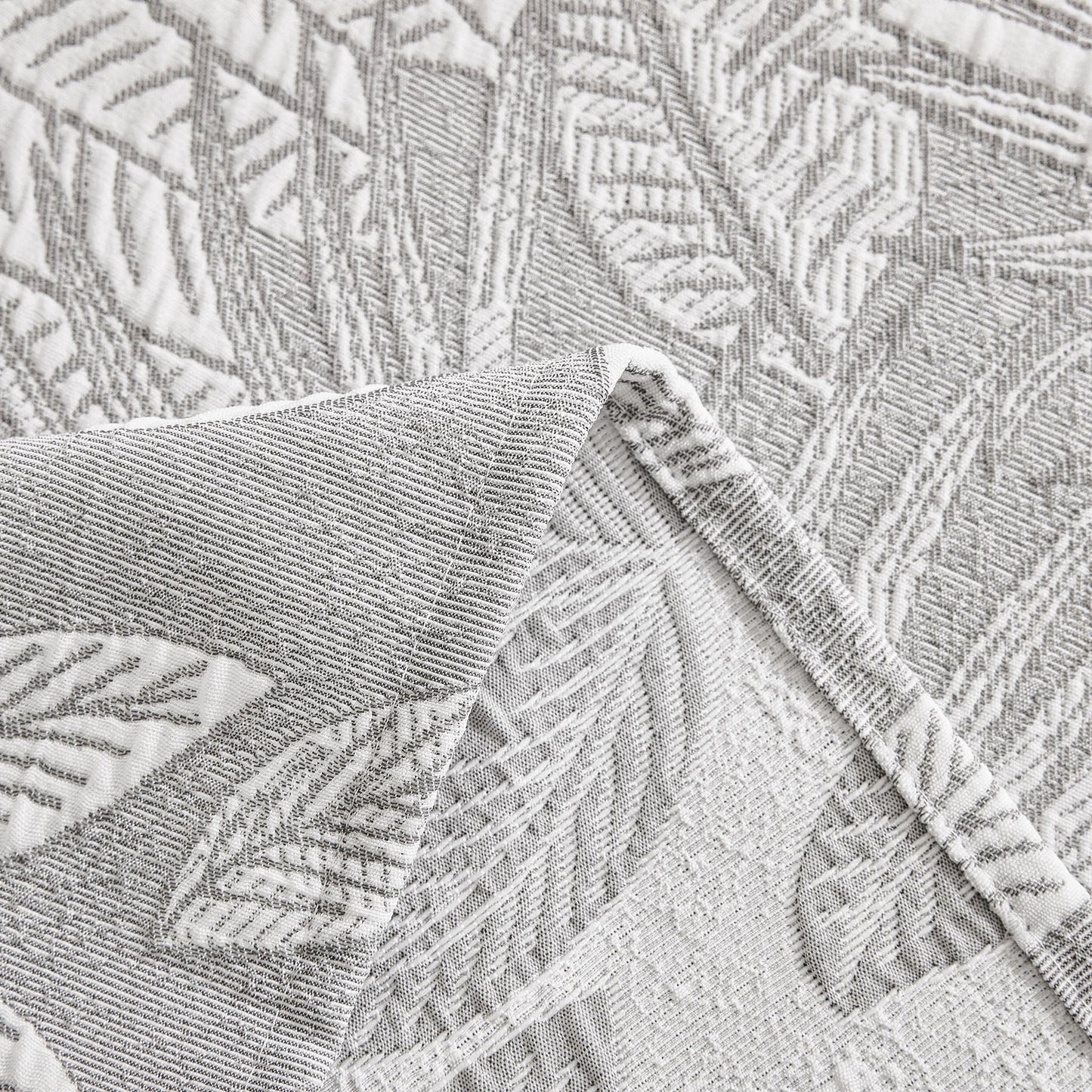 Tropical Botanical Leaf Texture Furniture Protector Blanket Soft Breathable Sofa Cover
