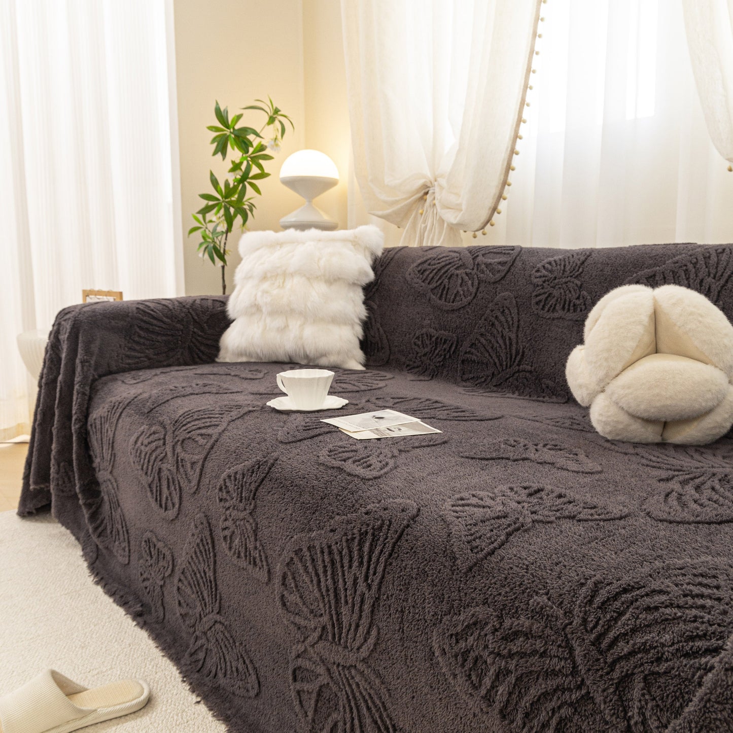Luxury 3D Butterfly Jacquard Sofa Throw Blanket, Ultra-Soft Plush Fleece Couch Cover