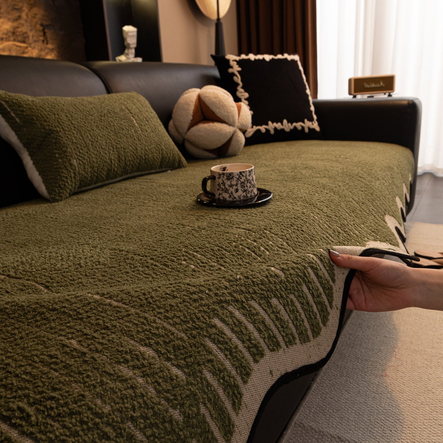 Textured Sofa Seat Cover with Wave Edge – Non-Slip, Washable Couch Throw Protector