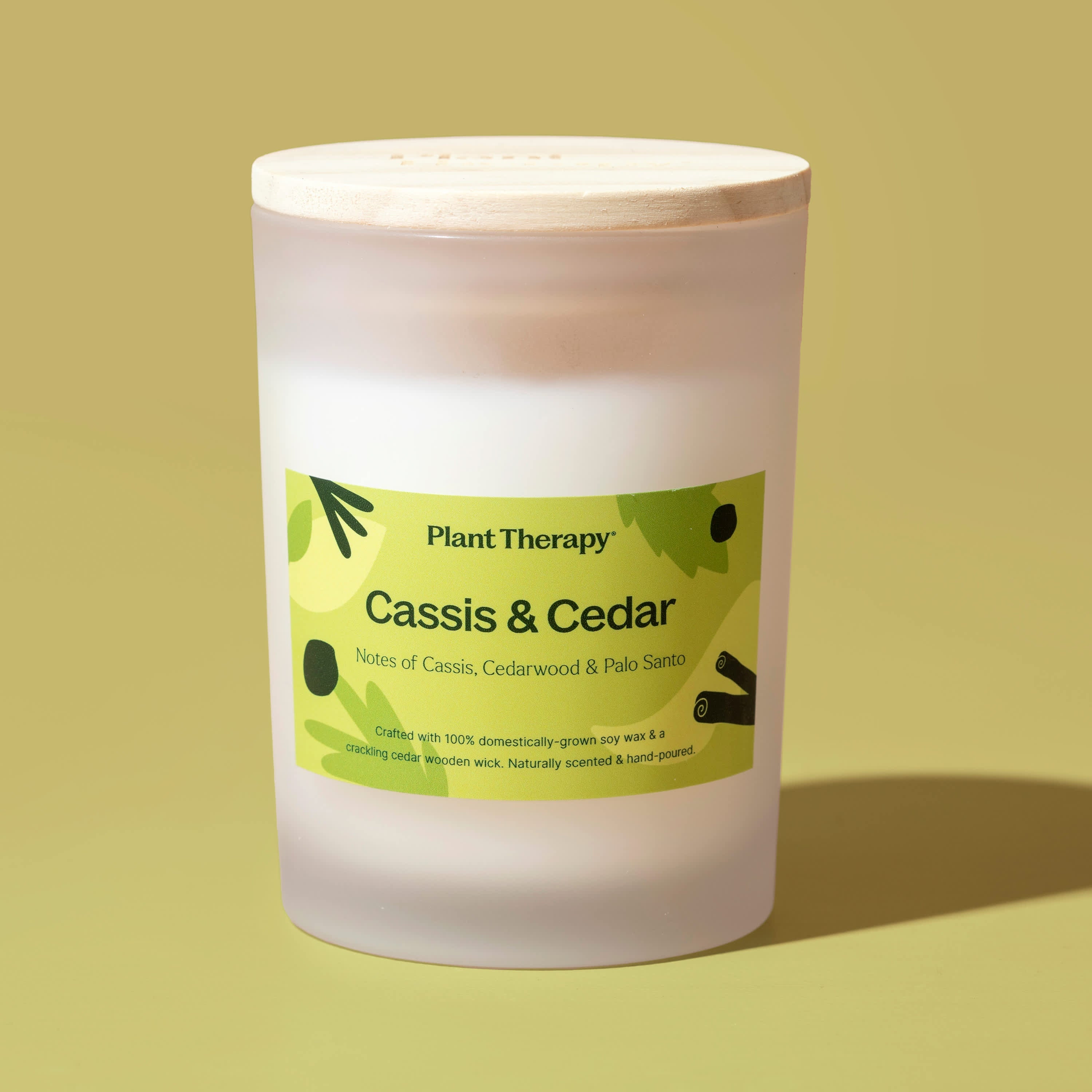 Cassis & Cedar Naturally Scented Candle - Thumbnail 5