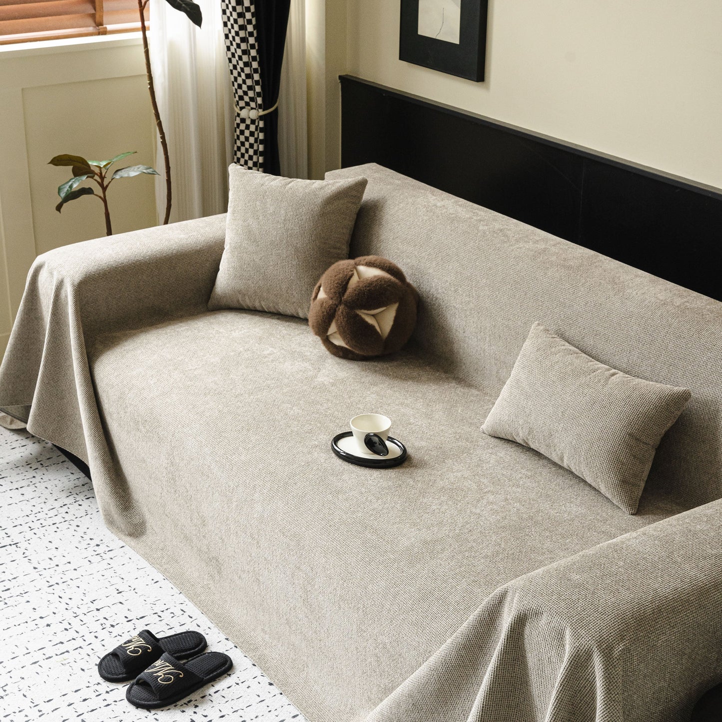 Waterproof Couch Throw Cover for Dogs, Non Slip Slipcover for Leather Fabric Sofa