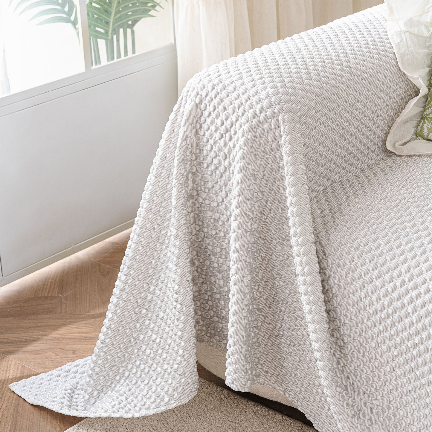 3D Bubble Textured Furniture Protector Throw Cover, Cooling Soft Woven Couch Cover