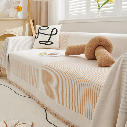 Protect Your Sofa in Style - Premium Cover for All-Season Protection Against Dust and Cat Scratches