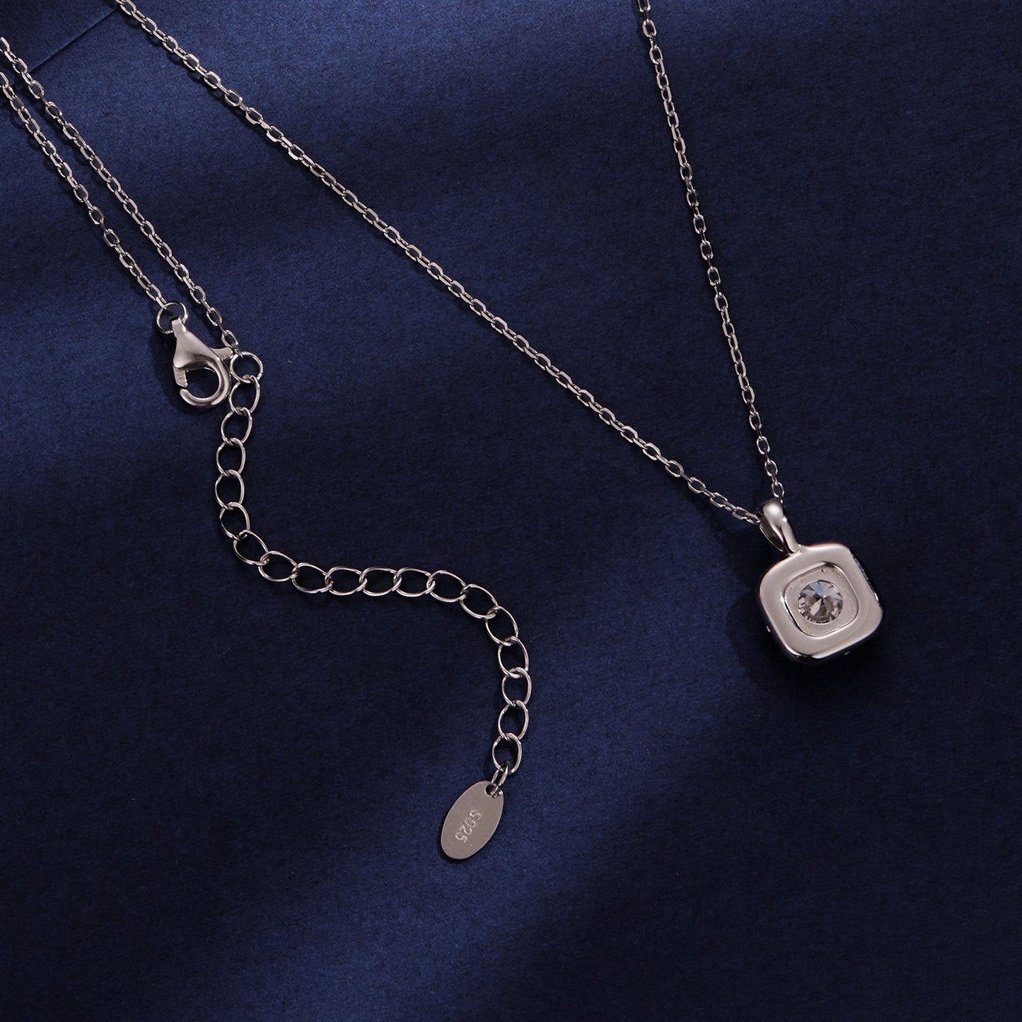 925 Sterling Silver Moissanite 1.4x1.0cm White Gold Plated Necklace 40+5cm for Women