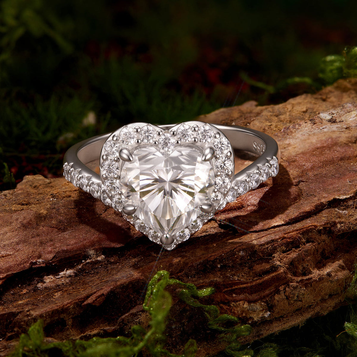 925 Sterling Silver White Gold Plated 2ct Moissanite Heart Ring Size 6 for Women