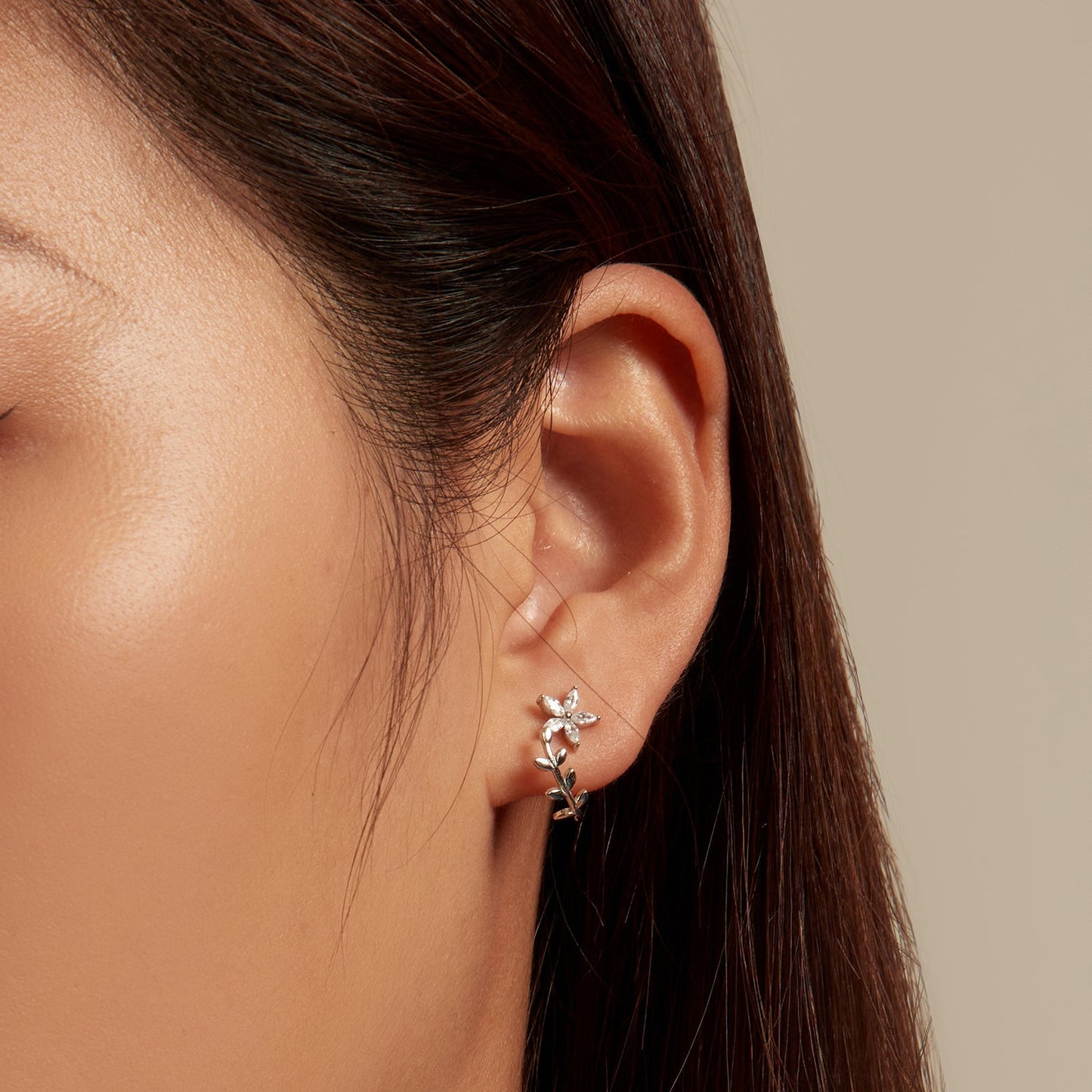 925 Sterling Silver Plated Platinum Earrings with CZ