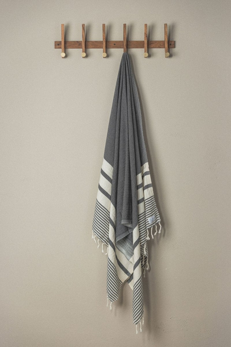 Essential Stripe Hand Towel Collection – 20” x 40” Turkish Cotton Hand Towels