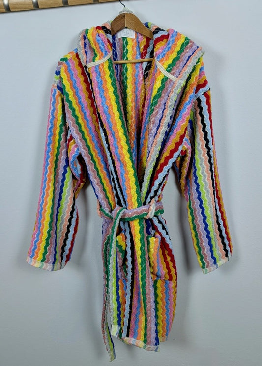 Limited Edition Rainbow Ripple – Colorful Turkish Cotton Robe with Zigzag Design