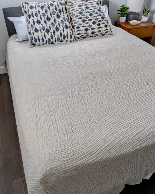 Serene Bedspread Collection – Organic Turkish Cotton, Textured Solid Colors, Queen/King Sizes