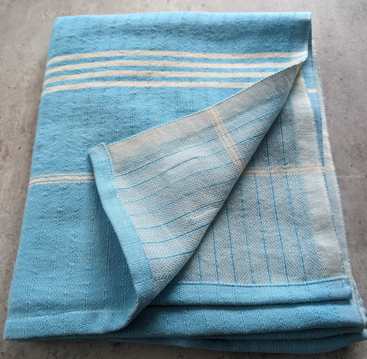 Surfside Towel Collection – Tassel-Free Turkish Cotton Towels, 39”x70”, Sand-Repelling